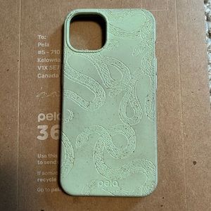 iPhone 13 Pela compostable case green snakes